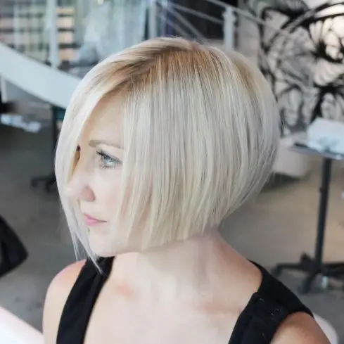 Champagne Blonde Bob
