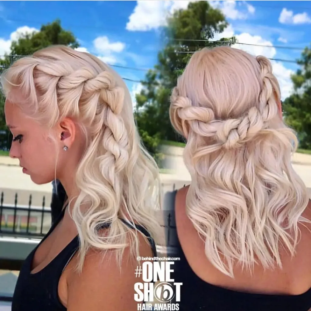 Peachy Blonde Style