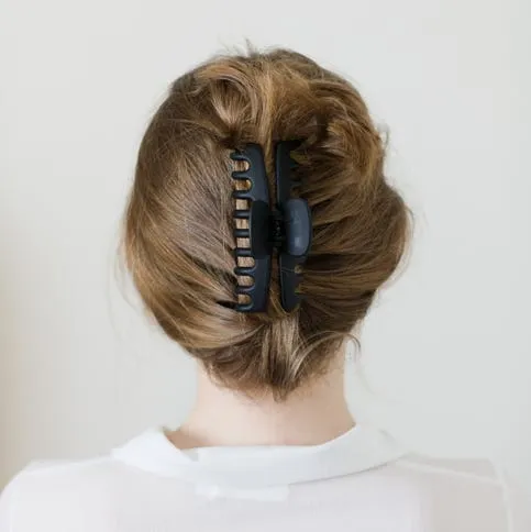Claw Clip Easy Hairstyle