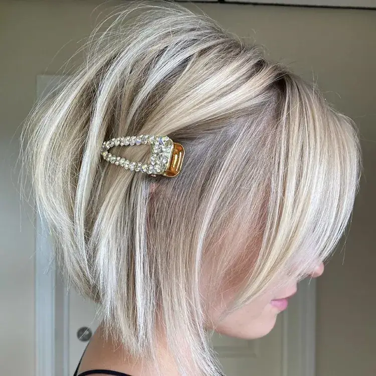 18. Subtle Stacked Bob