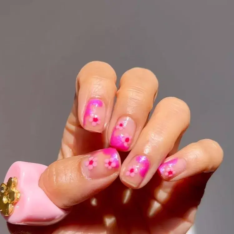 12. Pink Swirl Floral Nails