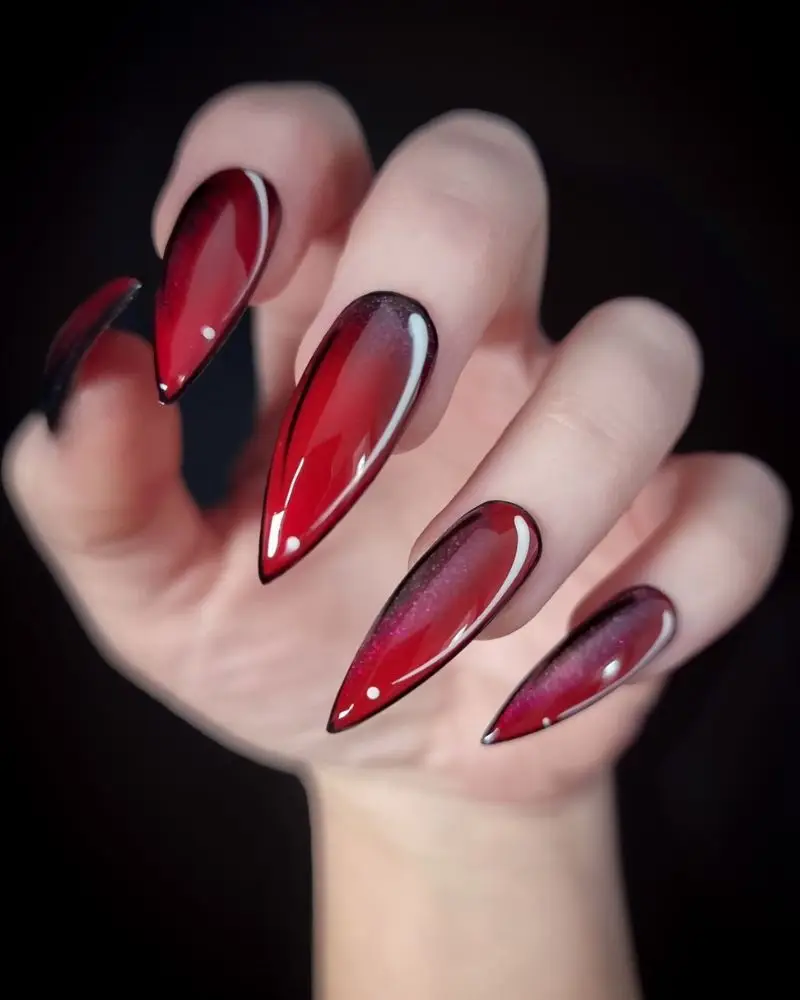16. Cartoon black and red nail art