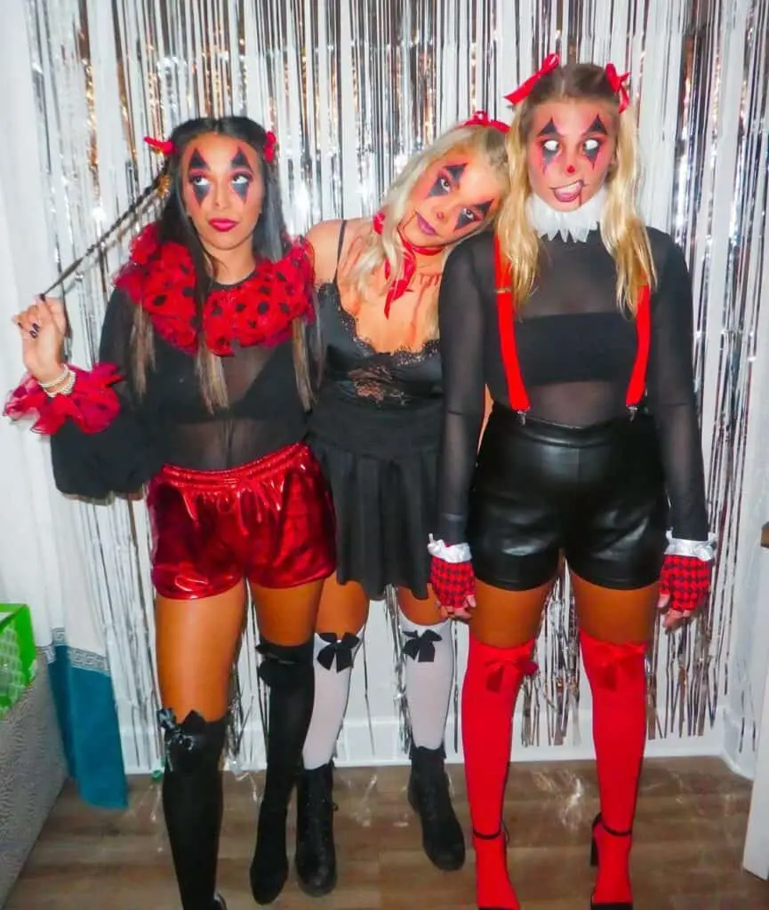 10. Scary Trio Clown Halloween Costumes