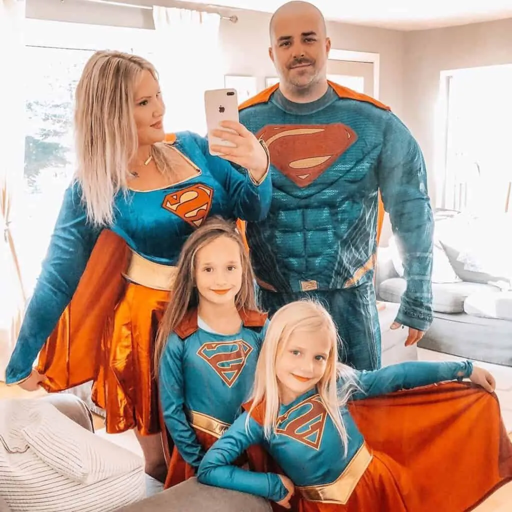 16. Supermen’s Family Costumes