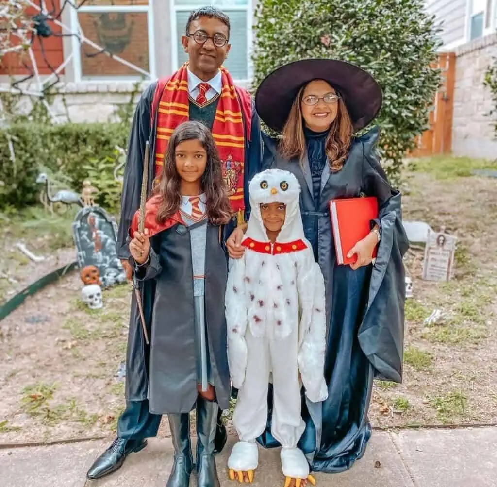 17. Gryffindor Halloween Costumes for Family