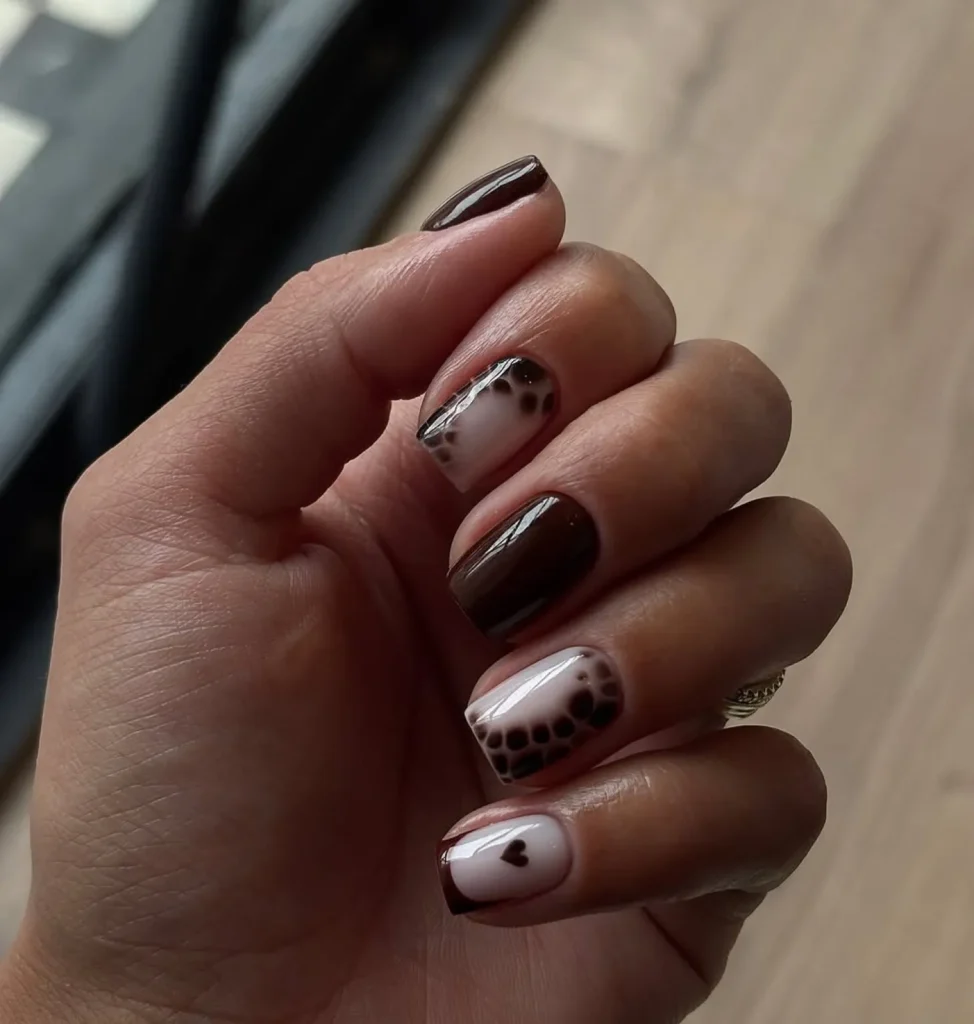 28. Blooming Brown Nail Art Inspo