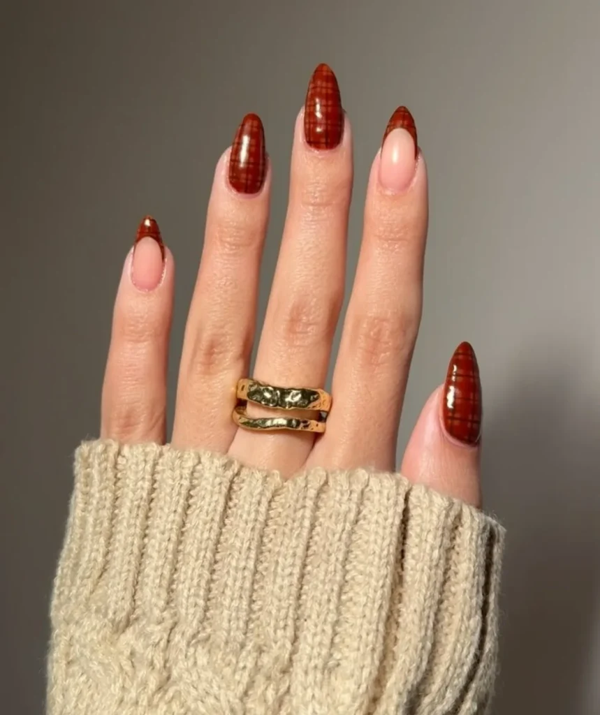33. Classy Brown Plaid Nail Designs