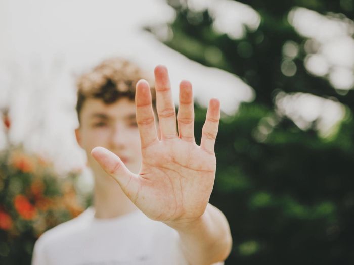 How to Look more attractive by stop overthinking