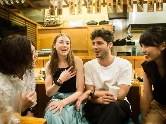 how to look more attractive by story telling
