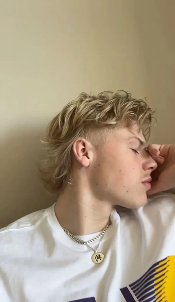 Blond mullet