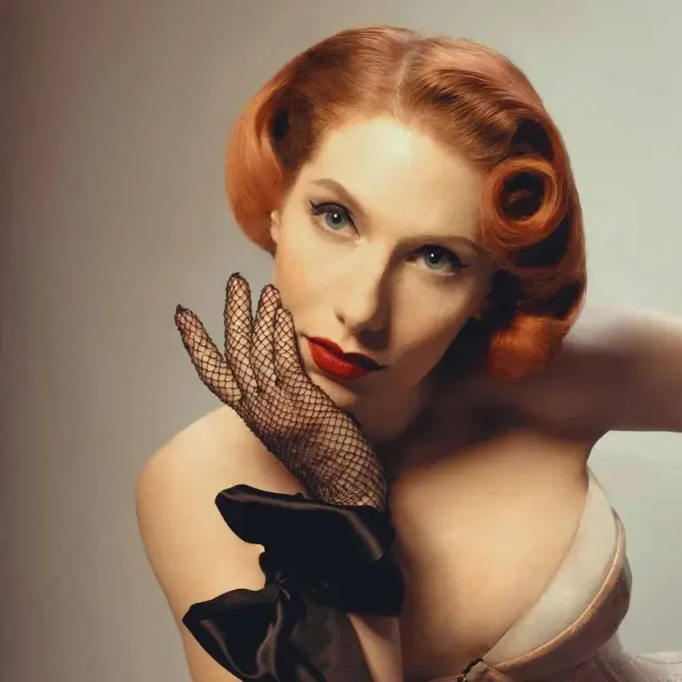 Short Ginger Hair With Side Parted Vintage Curls