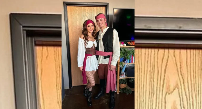 33 Couples Halloween Costumes for 2025