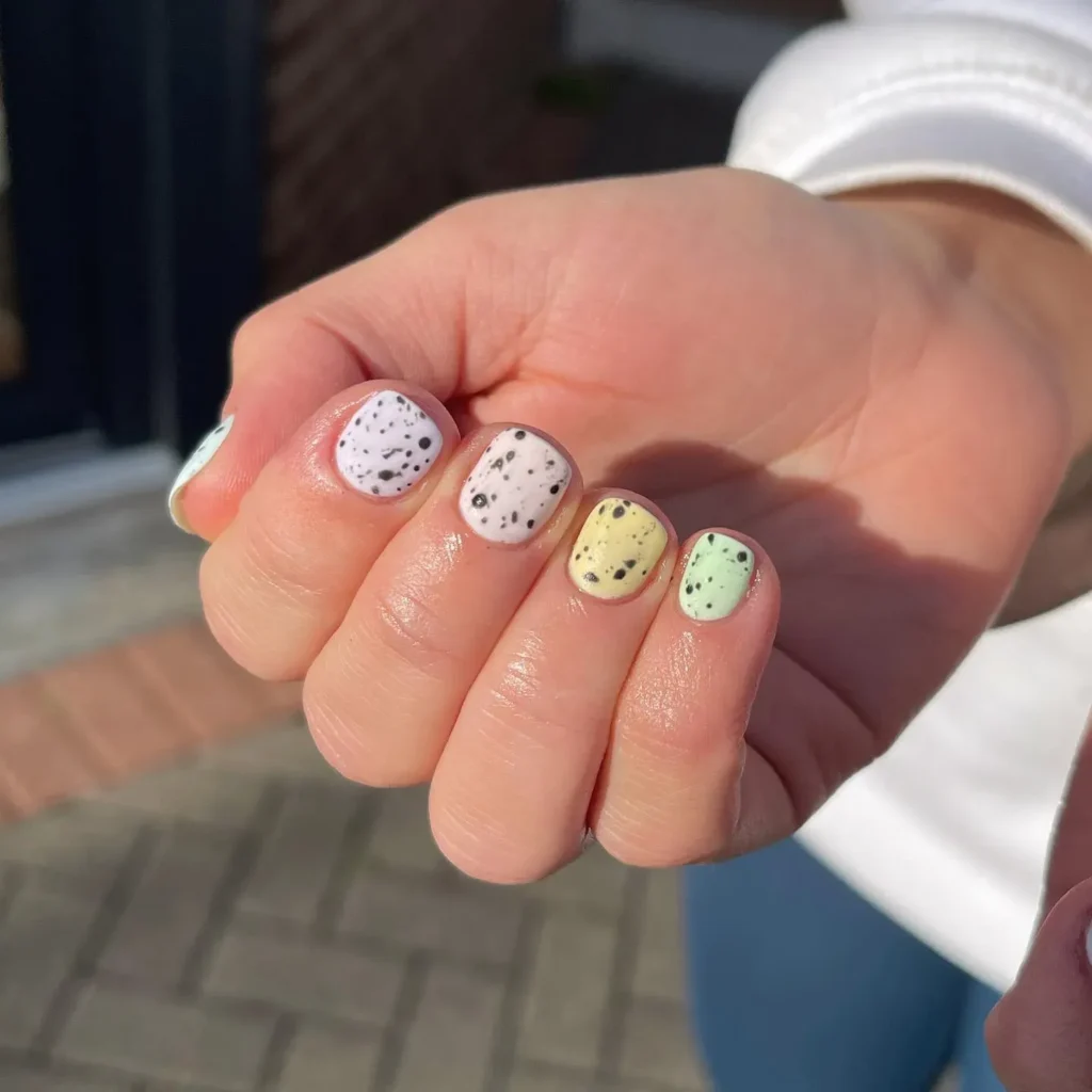 1) Mini Egg Nails